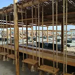 Crystal Blue Apartments Four Seasons 公寓 *