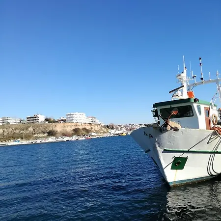 Crystal Blue Apartments Four Seasons Διαμέρισμα *